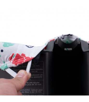 cubre capazo - Detalle elástico Dino party