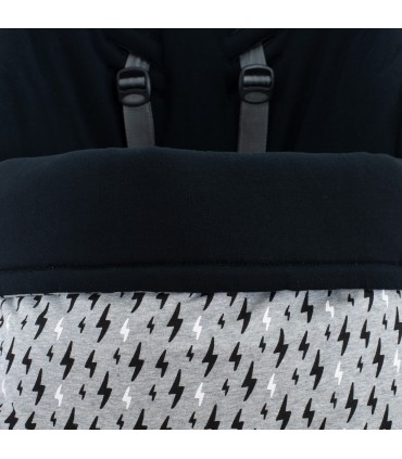 Stokke - Detalle ojal superior Black Rayo