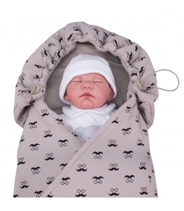 Manta cerrada con niño demo Mr Mustache