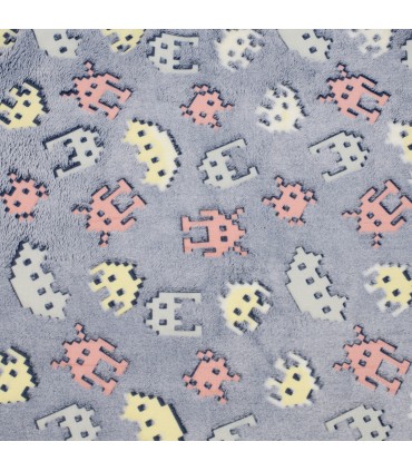 Detalle estampado Neon Invaders