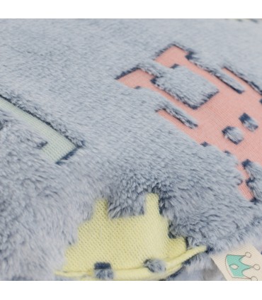 Detalle estampado Neon Invaders