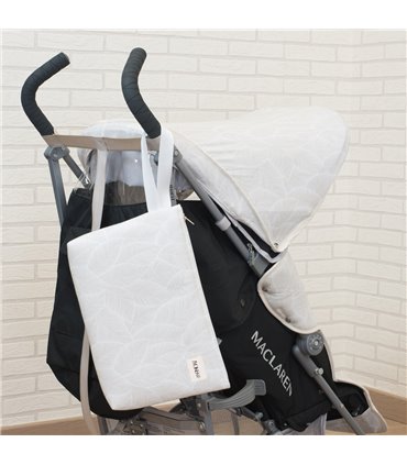 neceser - Vista de uso con modelo Bloom