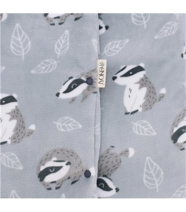 Detalle etiqueta Badger