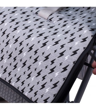 Detalle lateral Black rayo