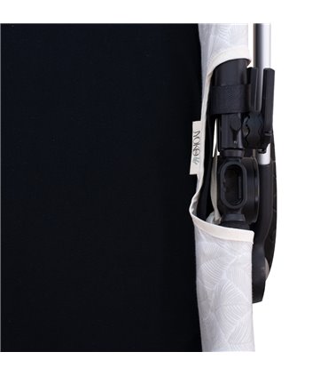 cubre capazo - Detalle etiqueta Bloom