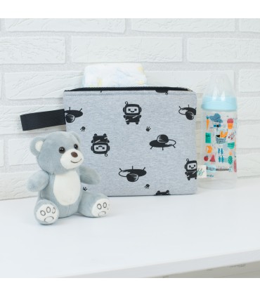 neceser M - Vista de uso con modelo robot space