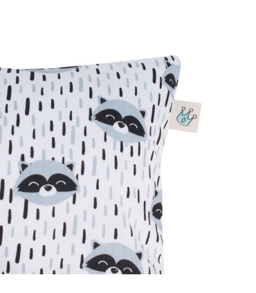 Detalle etiqueta Racoon Town