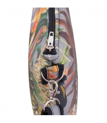 Vista lateral Exotic Couture