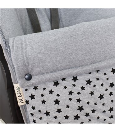 Stokke - Detalle botón Black Star